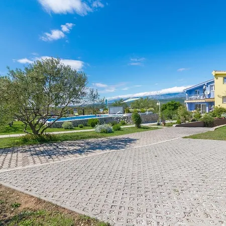 2000 Sqm Fully Fenced Estate, House Nika Dom wakacyjny Posedarje